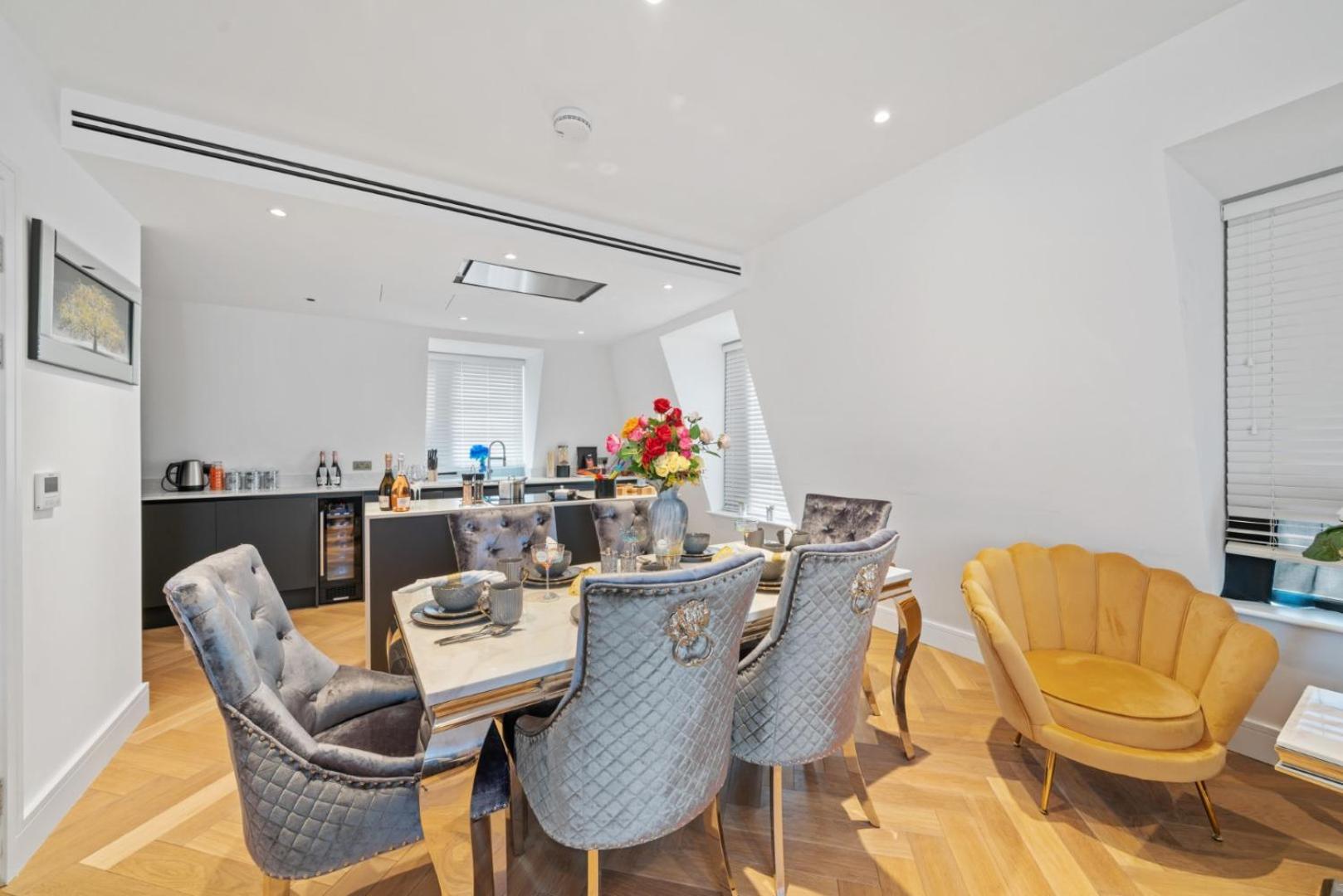 Marble Arch Luxury 3-Bedroom Penthouse Haven 73 London Room photo